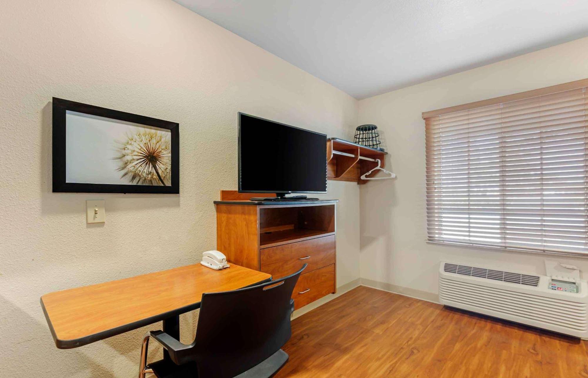 Extended Stay America Select Suites - Denver - Aurora Exterior photo