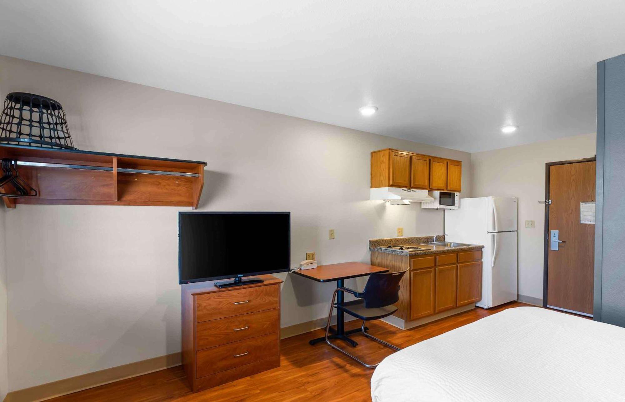 Extended Stay America Select Suites - Denver - Aurora Exterior photo